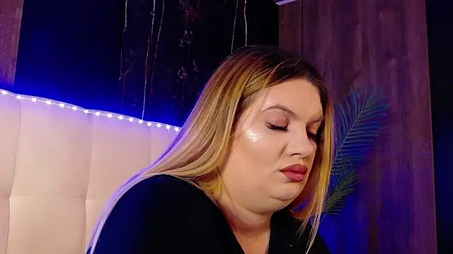 MelanieBrownn online show from February 20, 6:37 am