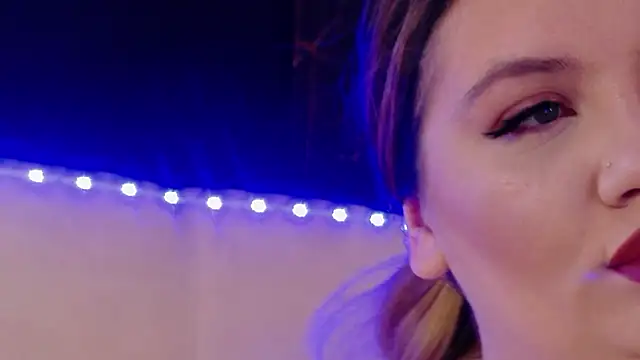 MelanieBrownn online show from March 13, 6:58 am