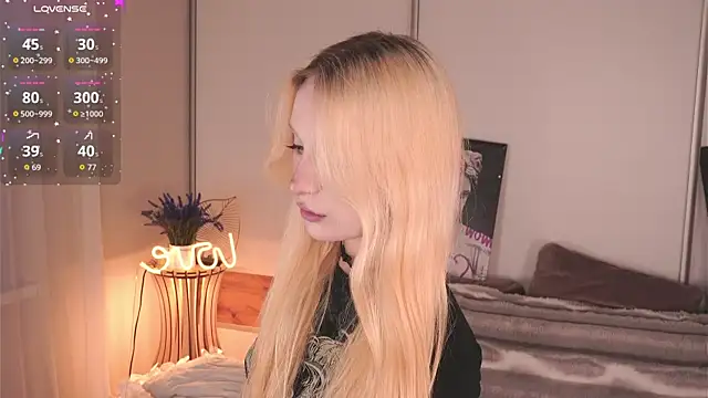 Naughty  Couplles online show from February 4, 4:10 pm