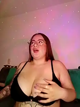 soofy   online show from March 24, 8:52 am