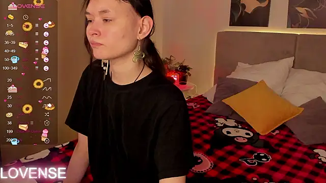 Emily Strikeee online show from February 13, 10:39 am