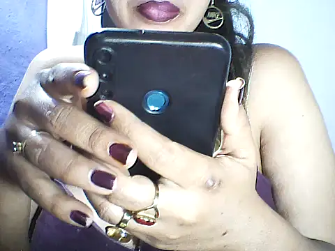 Snapshot of layanah12 chatting on October 12, 7:16 pm layanah12 online show from October 12, 7:16 pm