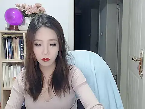 SuSushi728 online show from December 3, 3:25 pm