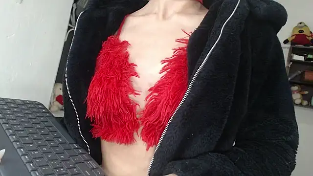 Snapshot of skinny_sweet2411 chatting on September 10, 11:38 pm skinny sweet2411 online show from September 10, 11:38 pm