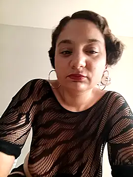 Snapshot of Nell-X chatting on October 5, 11:59 am Nell-X online show from October 5, 11:59 am