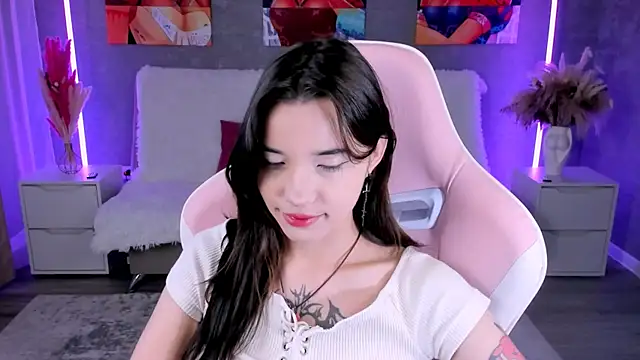 as1an girlfriend online show from May 24, 3:38 am