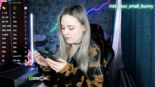 Your small bunny online show from March 1, 2:33 am