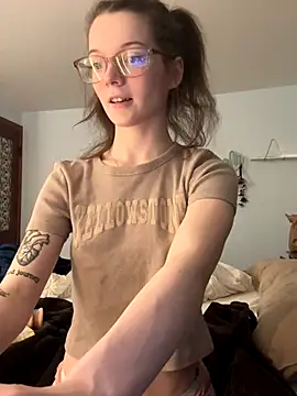 dreamteemergirl online show from November 10, 11:00 pm