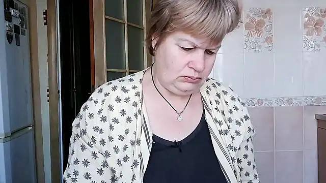 Ettie Tonia online show from January 10, 7:24 am