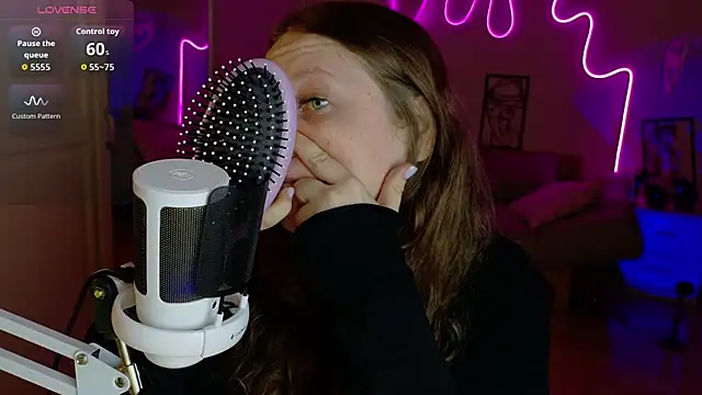 LizzyShine online show from October 23, 6:36 pm