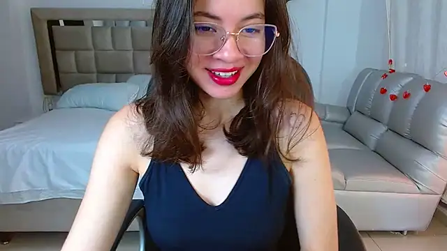 zoecruzz online show from February 27, 2:17 pm