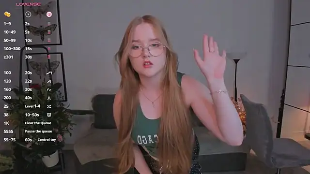 bonnie wright online show from November 5, 3:39 pm