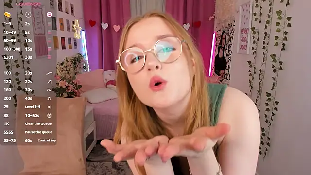 bonnie wright online show from February 17, 3:44 pm