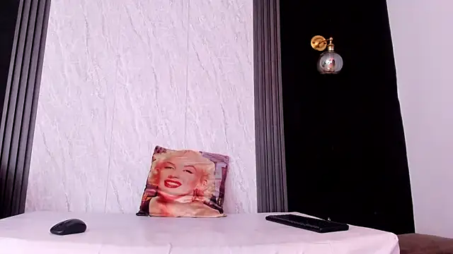 YummyDuooo online show from March 7, 11:50 am