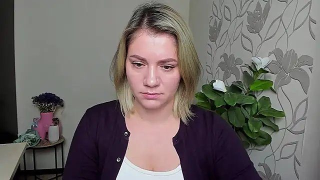 Snapshot of MariaSttone chatting on October 14, 6:10 pm MariaSttone online show from October 14, 6:10 pm