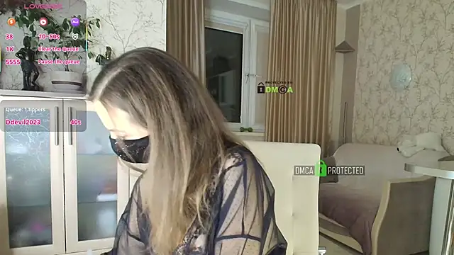 MilfeaN online show from November 14, 9:15 pm