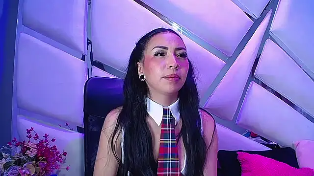 nathalia pink online show from January 15, 2:45 pm