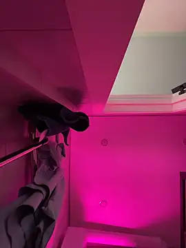 SuzieMurray online show from April 9, 8:20 am