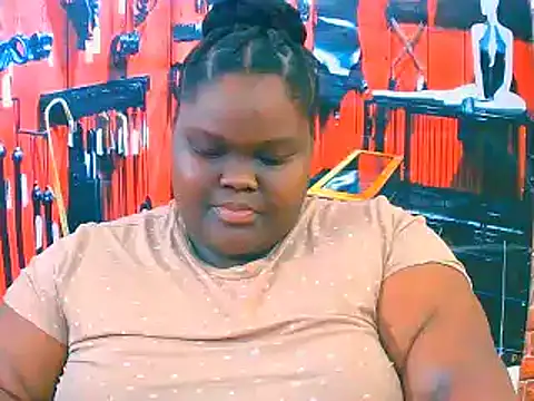 EbonyHotBuns online show from November 7, 5:35 am