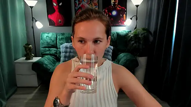 MichelleOrtis online show from April 7, 8:27 am