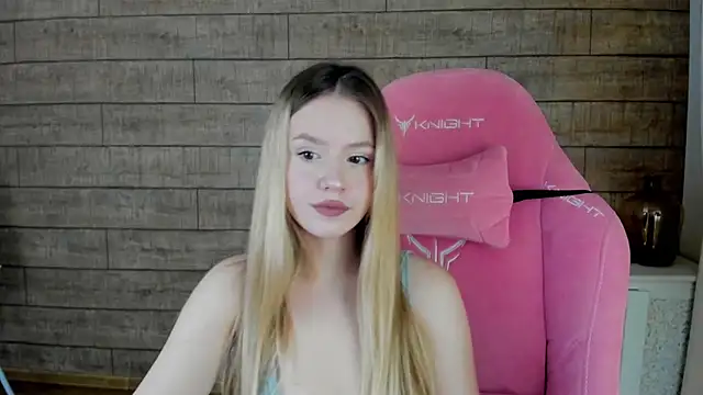 MilanaBalmain online show from November 16, 6:04 am