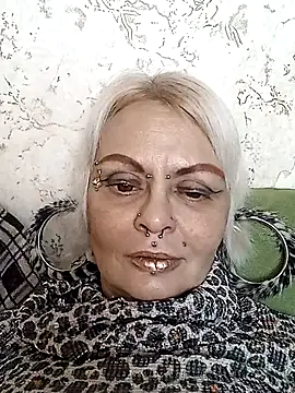 Gardener of Illusions online show from November 8, 3:33 am