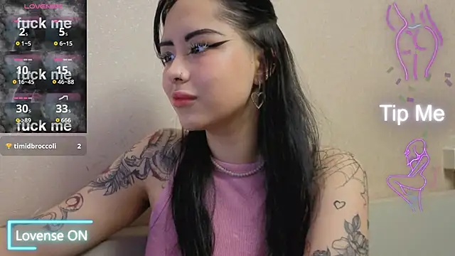 baby  kim online show from February 11, 7:15 pm