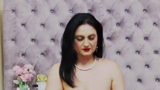 Snapshot of CassidyVelvet chatting on October 14, 8:55 pm CassidyVelvet online show from October 14, 8:55 pm