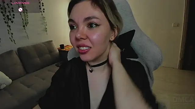 whoa-hoa-hoa-hoa-hoa online show from February 13, 5:03 pm