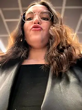 meow girl online show from November 19, 8:03 am