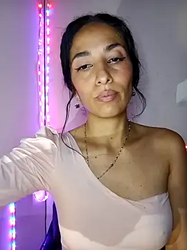 chloewildd  online show from November 14, 3:50 am