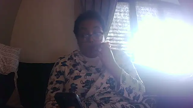 vanilla chocolate23 online show from December 14, 12:11 pm