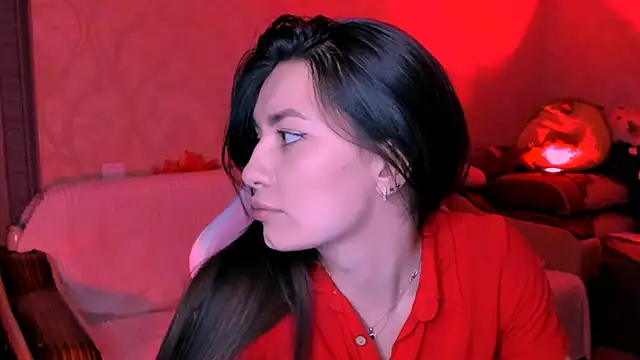 Swee Alicee online show from November 21, 6:10 pm