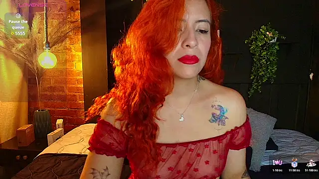 Snapshot of sahra_taylor_ chatting on October 18, 3:15 pm sahra taylor online show from October 18, 3:15 pm