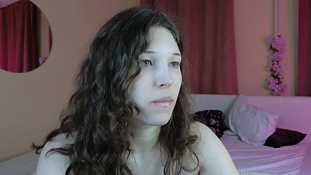 lea belle  online show from March 12, 6:54 pm