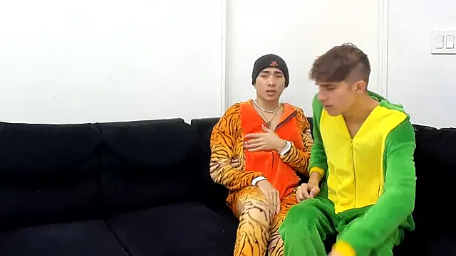 StrawwBoys online show from September 14, 11:08 am