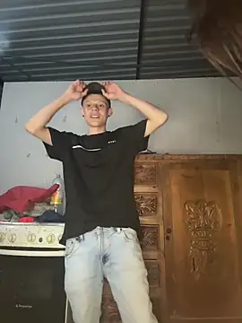 Daddyrich 632 online show from April 18, 5:10 am