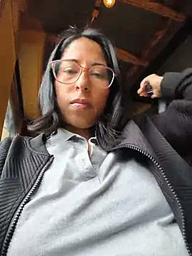 MirandaSingle online show from June 2, 6:31 pm