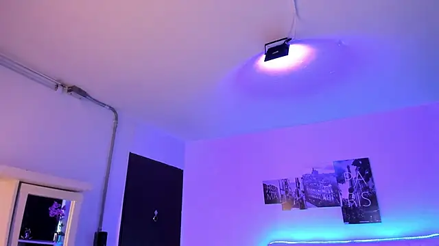 Amy Kiitty  online show from November 15, 12:39 pm