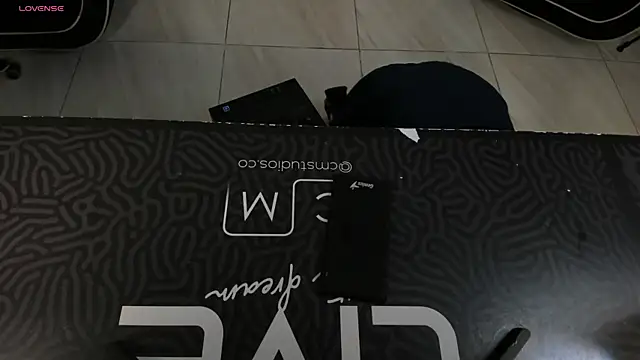 KatieNolan 1 online show from February 12, 1:18 am