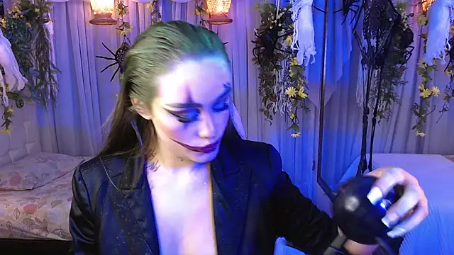 Ivyy Crystal online show from October 31, 6:23 pm