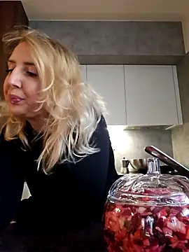 MariaRichi  online show from December 2, 10:06 am