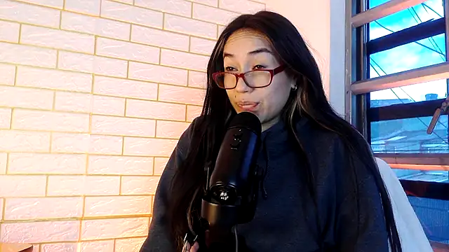 NYX1126 online show from November 26, 1:34 pm