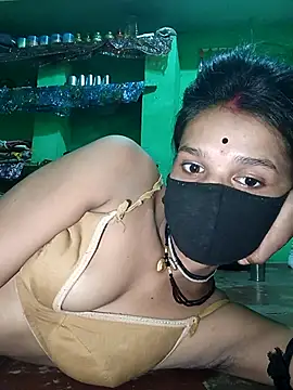 Snapshot of Hoty_girl_143 chatting on September 28, 6:42 am Hoty girl 143 online show from September 28, 6:42 am