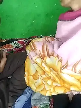 RADHAHO online show from November 29, 6:23 pm