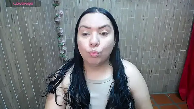 solyeria online show from November 19, 6:52 pm