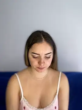 imlindapink online show from January 7, 6:22 pm