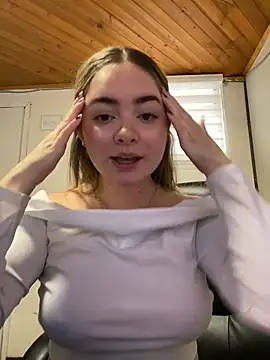 imlindapink online show from March 12, 6:32 pm