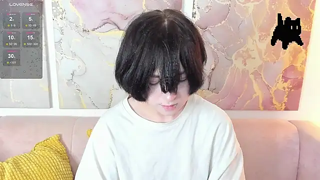 fiamoory online show from March 13, 8:59 am