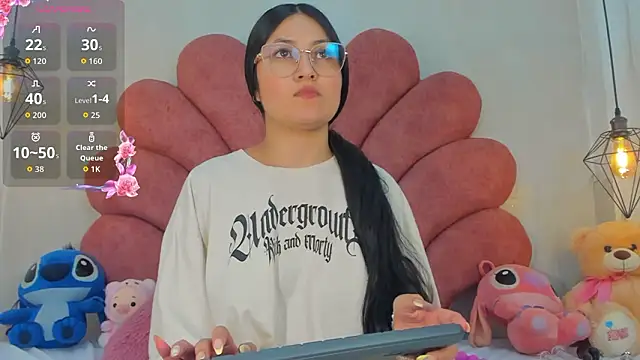 zamanthapalmer1 online show from March 12, 2:47 am